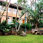 Kayu Arum Resort