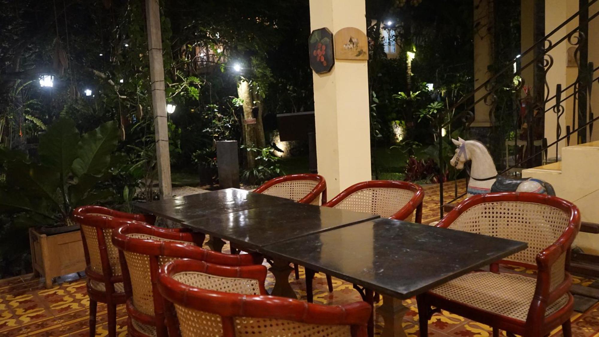 Kayu Arum Taman liburan 3*