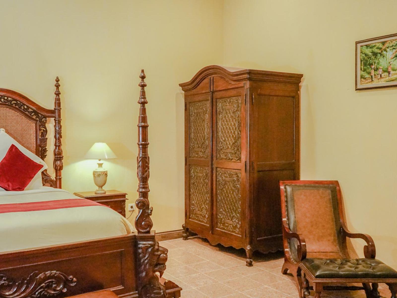 Kayu Arum Taman liburan Salatiga